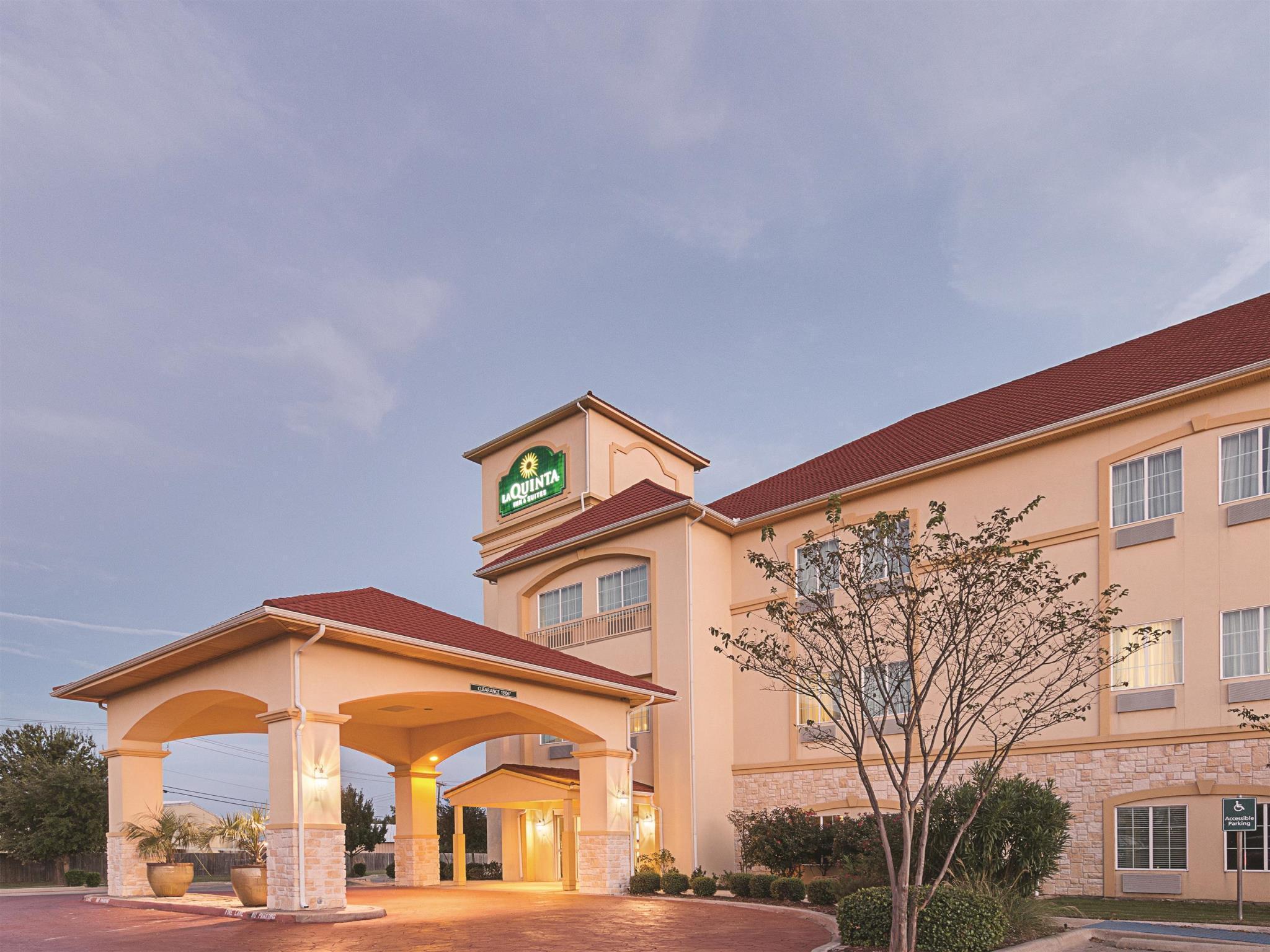 La Quinta By Wyndham Waxahachie Hotel Exterior foto