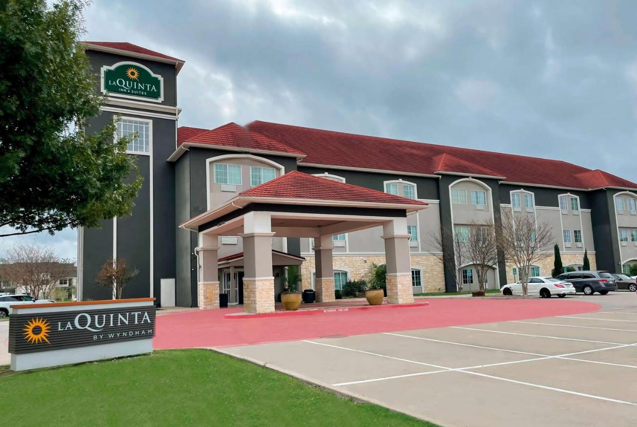 La Quinta By Wyndham Waxahachie Hotel Exterior foto