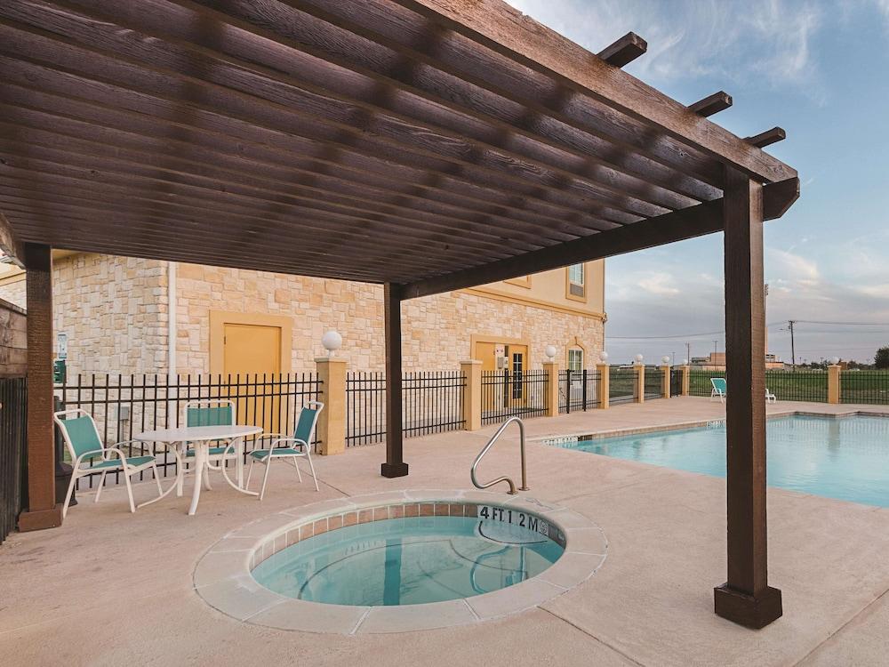 La Quinta By Wyndham Waxahachie Hotel Exterior foto